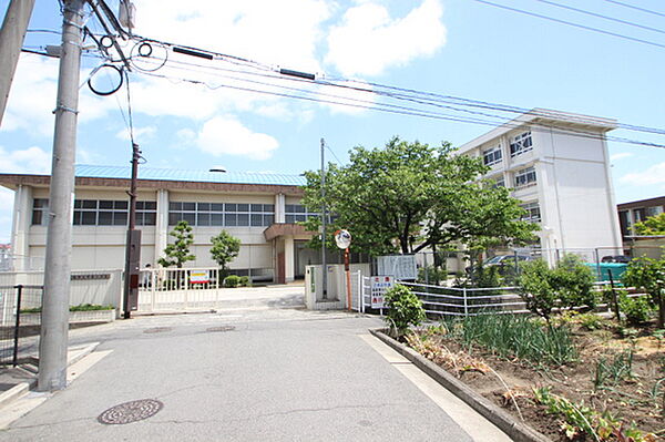 画像21:小学校「広島市立中筋小学校まで469ｍ」