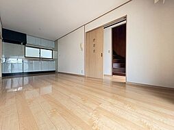 畑賀1丁目貸家 2LDKのリビング/ダイニング