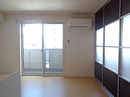 ラクト鶴江 2階1SLDKのリビング/ダイニング