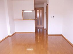 ノース・フィールド　B 1階1Kのリビング/ダイニング