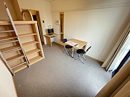 レオパレスソレイユ南栄 3階1Kのリビング/ダイニング