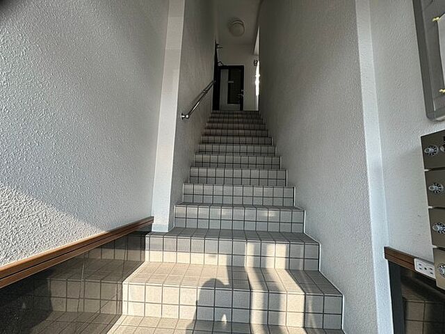 7 / 10