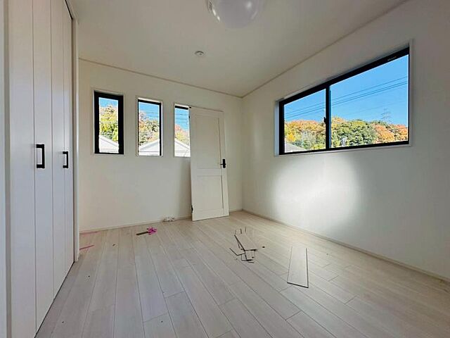 室内 八王子市谷野町