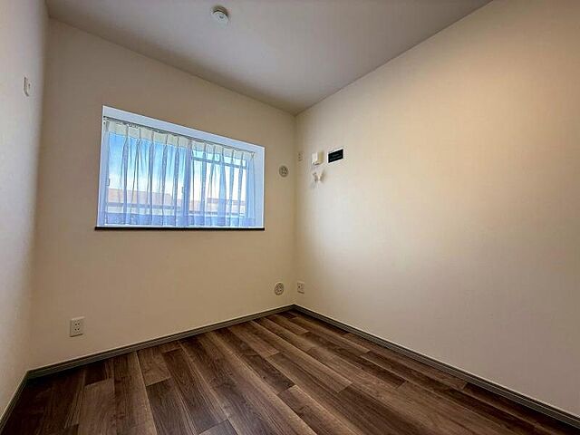 室内 グリーンメゾン南大沢　13-17号棟 1階/-