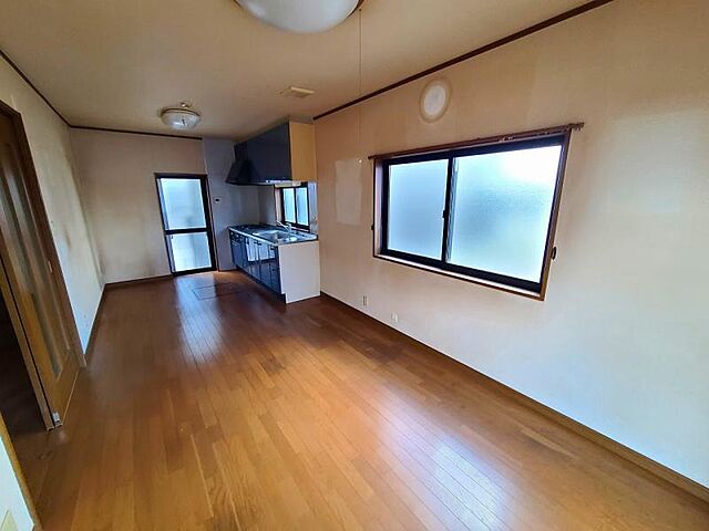 リビング/ダイニング 八王子市千人町1丁目