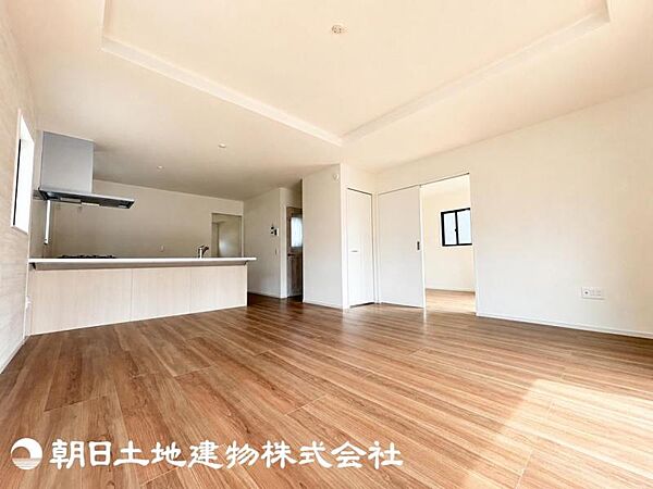 リビング/ダイニングを拡大表示