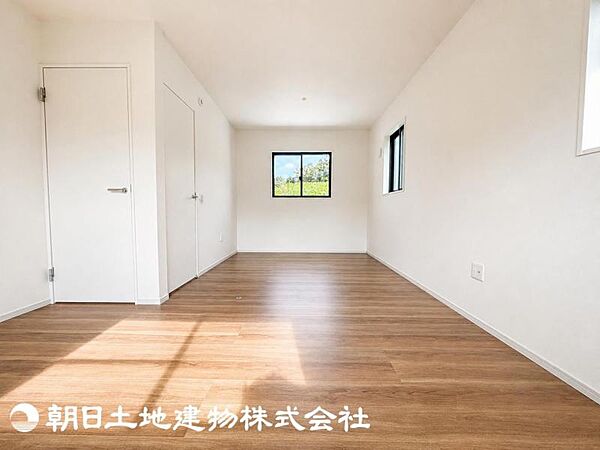 洋室を拡大表示