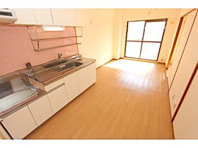 ファミールコート  ｜ 大阪府寝屋川市国松町51-3（賃貸マンション3LDK・4階・61.32㎡） その9