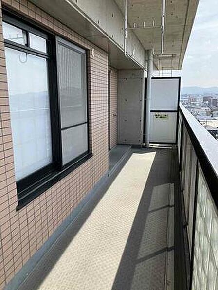 陽当たり良好で、晴れた日には洗濯物がカラッと乾きますね