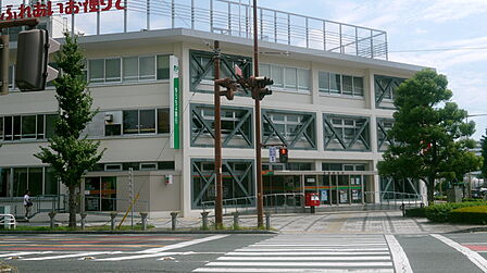 豊橋郵便局(360m)