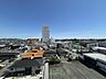 その他：バルコニーからは閑静な街並みを望むことができ、外の空気を感じながら過ごせるスペースです。日常の中で外の景色を眺めることで気分転換もしやすく、ほどよい開放感も感じられます。 