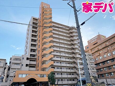 豊橋駅まで徒歩圏内の好立地!羽根井小学校も至近でお子様の通学も安心です。現地ご案内いたします。お気軽にお問い合わせください!