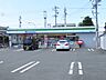 周辺：ファミリーマート西岩田店（350m）