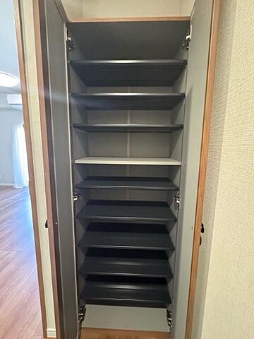 収納 マンションロダン 2階/-