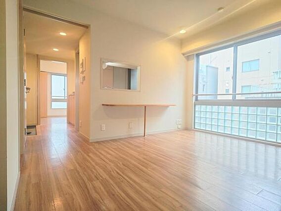 リビング/ダイ...