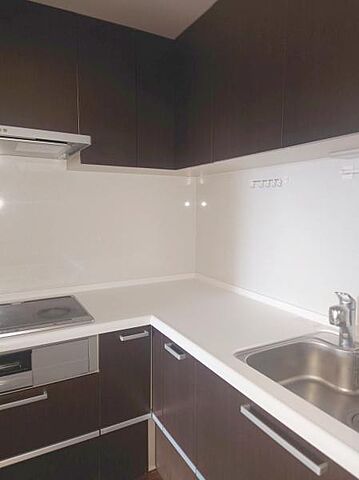 キッチン アイタウンレピア 7階/-