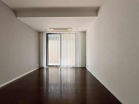 各居室にはビルトインエアコンがあります