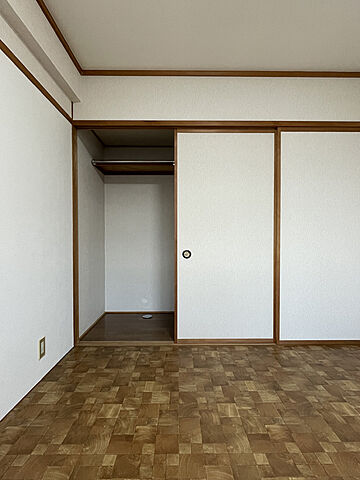 洋室収納。異なる場合は現況を優先します。