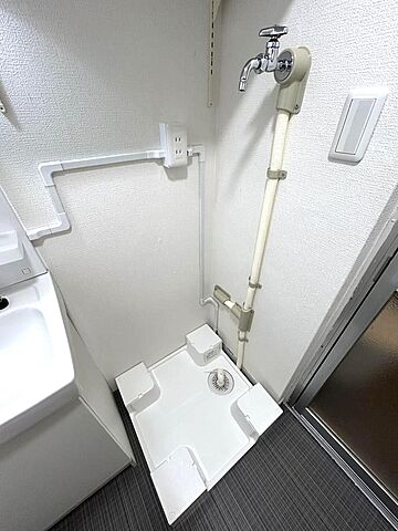 室内洗濯機置き場。異なる場合は現況を優先します。