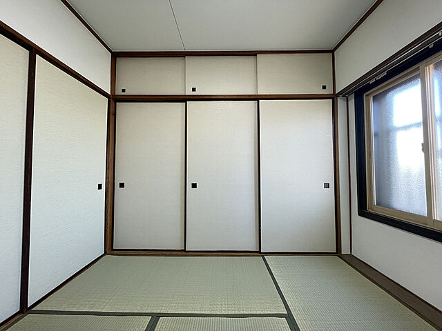 和室4.5帖。異なる場合は現況を優先します。