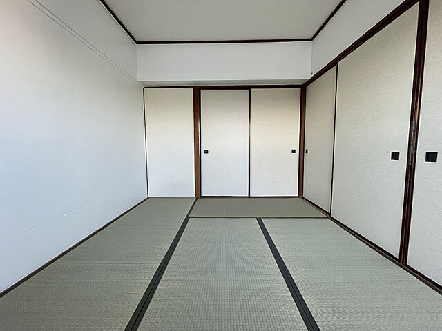 和室6帖。異なる場合は現況を優先します。