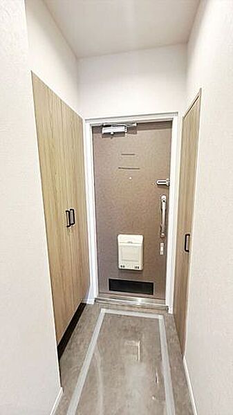 玄関を拡大表示