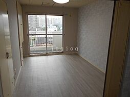 インペリアルワタナベ 303 3階1DKのリビング/ダイニング