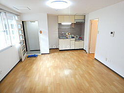 サッポロフラワーハイツ 101 1階2DKのリビング/ダイニング