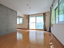 プレステージ知事公館 102 1階1LDKのリビング/ダイニング