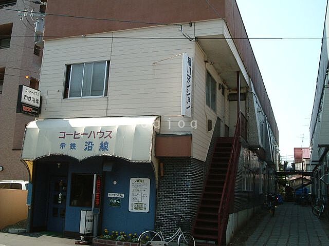2 / 3