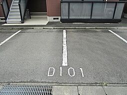 4 / 10