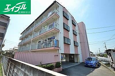 外観：建物外観