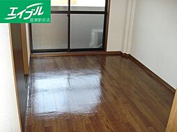 プレッソ・リーヴァII 2階2DKのリビング/ダイニング