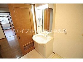 メゾン表町  ｜ 岡山県岡山市北区表町2丁目（賃貸マンション2LDK・9階・85.07㎡） その12