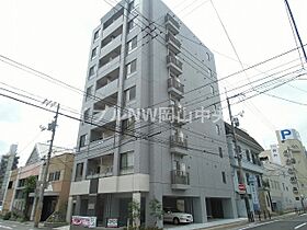 ブリエロッシュ  ｜ 岡山県岡山市北区春日町（賃貸マンション1LDK・2階・40.04㎡） その1