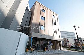 光田参番館  ｜ 岡山県岡山市北区中山下1丁目（賃貸マンション1LDK・2階・47.70㎡） その1