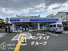 周辺：ローソン寝屋川高柳1丁目店 徒歩3分。 190m