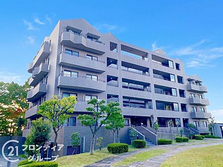 5階建てマンションの4階部分です！