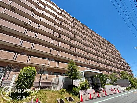 安心のオートロック完備!RC造、9階建てのマンションの5階部分です!