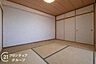 子供部屋：落ち着いた空間の和室。お子様のお昼寝スペースや趣味のお部屋、来客用としても活躍します。
