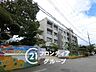 周辺：寝屋川市立木屋小学校 徒歩13分。 970m