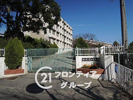 枚方市立第四中学校 徒歩13分。 1020m
