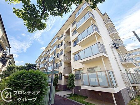 マイホームは一生に一度の大きな買い物だからこそ、納得いくまで情報を集めてほしいと思います。疑問はどんどんスタッフにぶつけてください