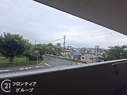 マイホームは一生に一度の大きな買い物だからこそ、納得いくまで情報を集めてほしいと思います。疑問はどんどんスタッフにぶつけてください