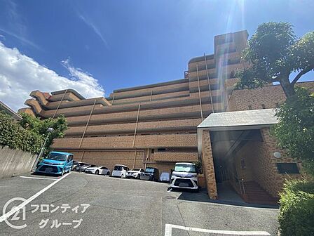 住宅購入の流れや必要な手続きについて、順を追ってご説明しています。はじめての方でも安心してご相談いただける環境を整えています
