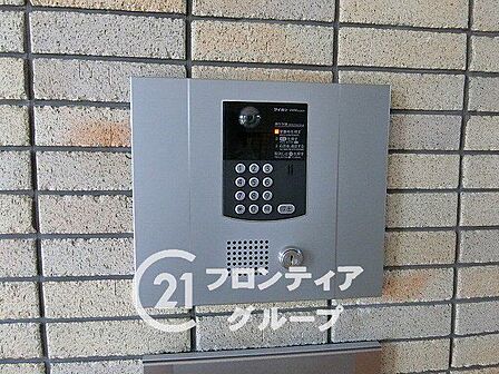はじめてのマイホーム購入は、わからないことだらけで当然です。資金計画から物件選びまで、順を追ってスタッフが一緒に考えていきます