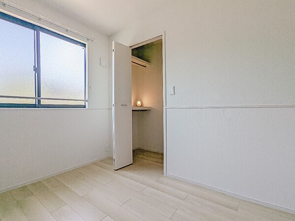 apartment 栃木県小山市東城南４丁目28-3　関口ビル1階