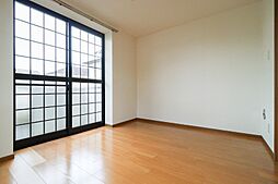 真岡鐵道 下館二高前駅 徒歩6分の賃貸アパート 1階2DKのリビング/ダイニング