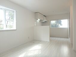 JR東北本線 小山駅 バス15分 富士見台団地入口下車 徒歩6分の賃貸アパート 2階1LDKのリビング/ダイニング