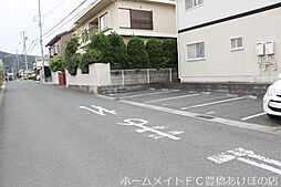 6 / 11